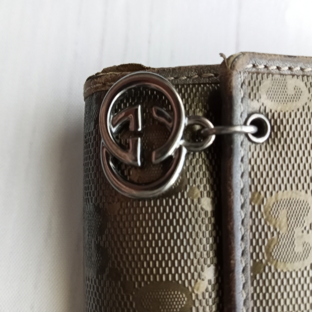 Authentic Gucci Metallic brown Signature wallet with GG charm - Picture 3 of 16